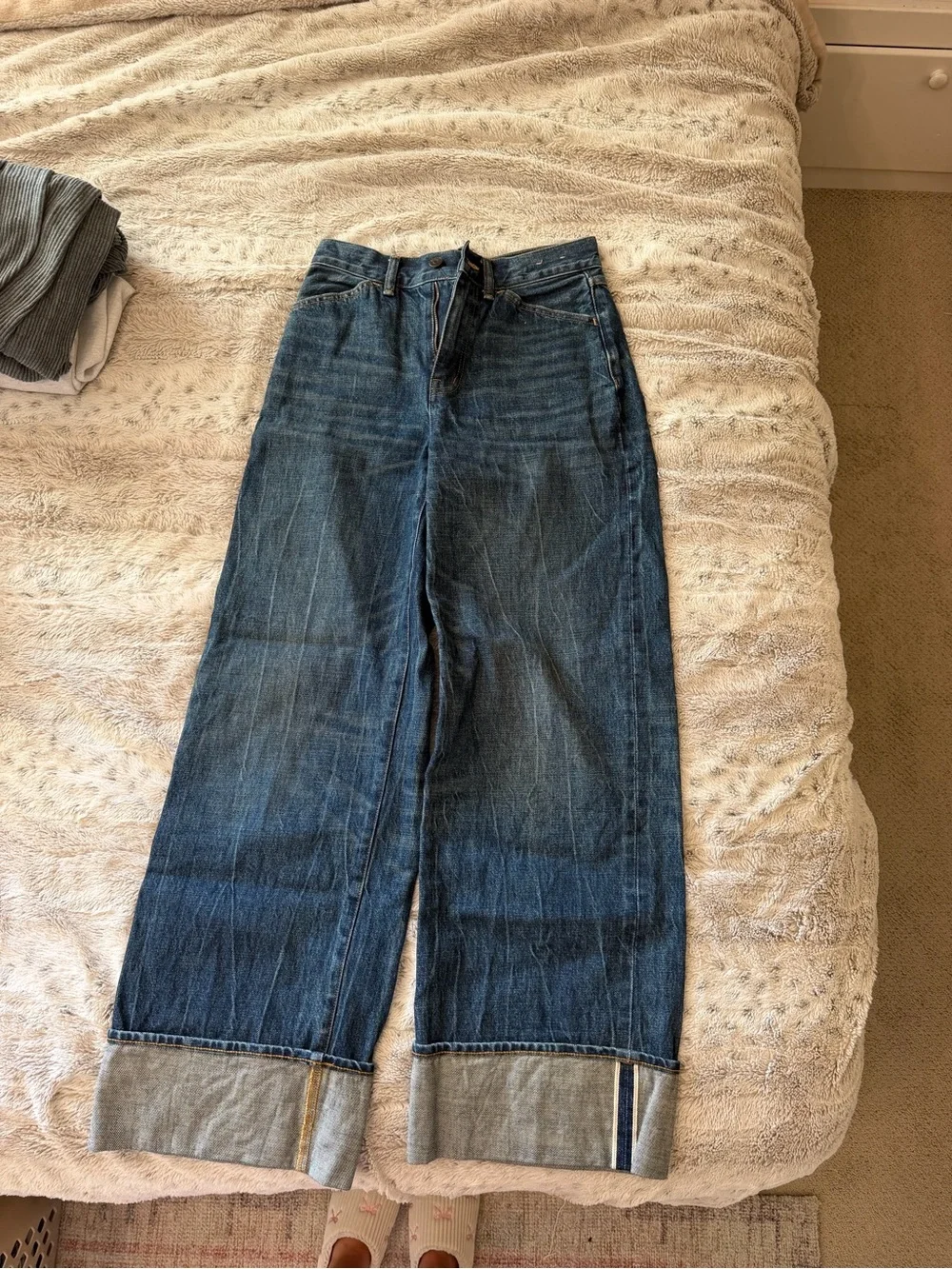 Madewell Dark Blue ‘super wide leg Jean’ with cuff